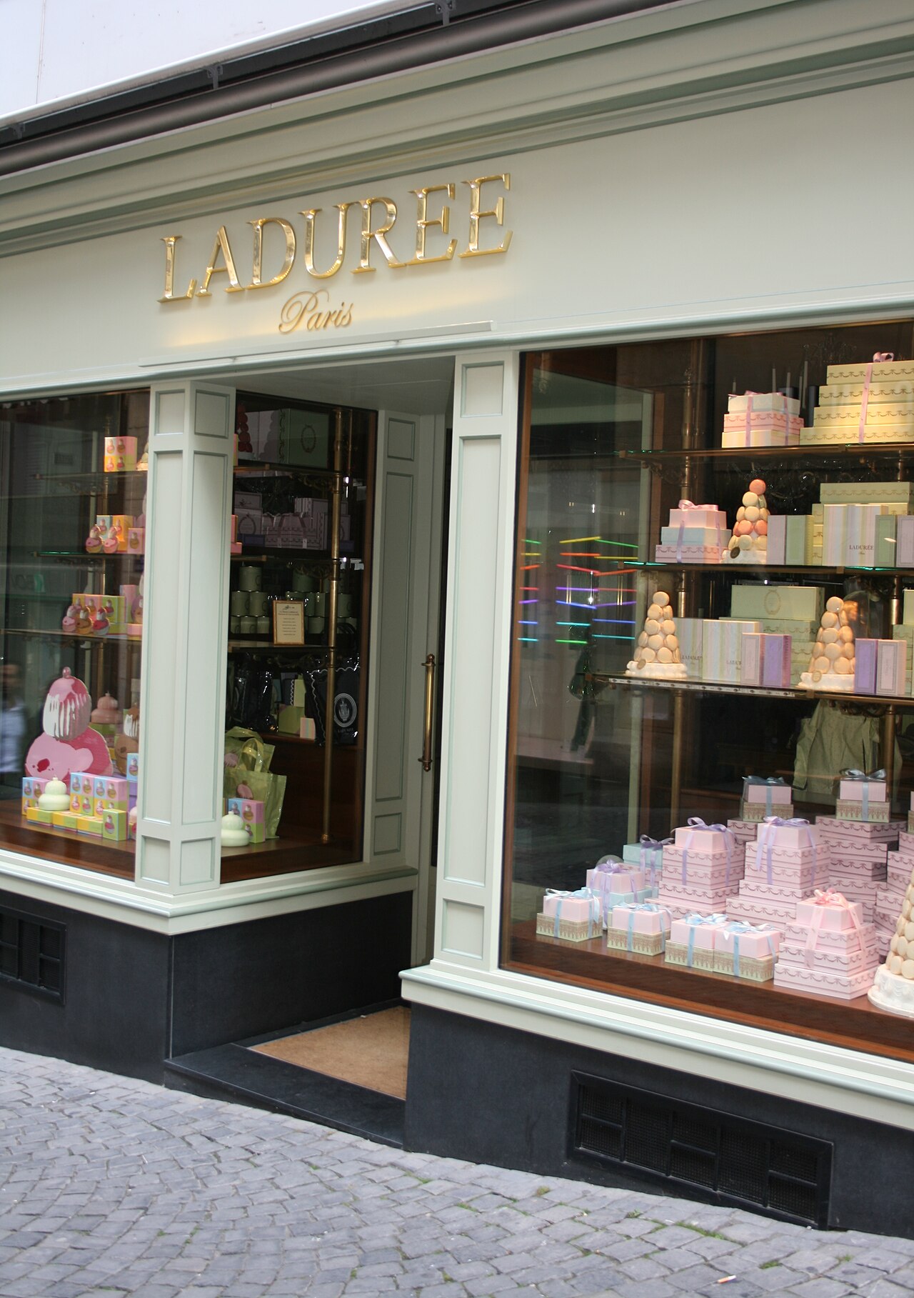 Ladurée 店面櫥窗